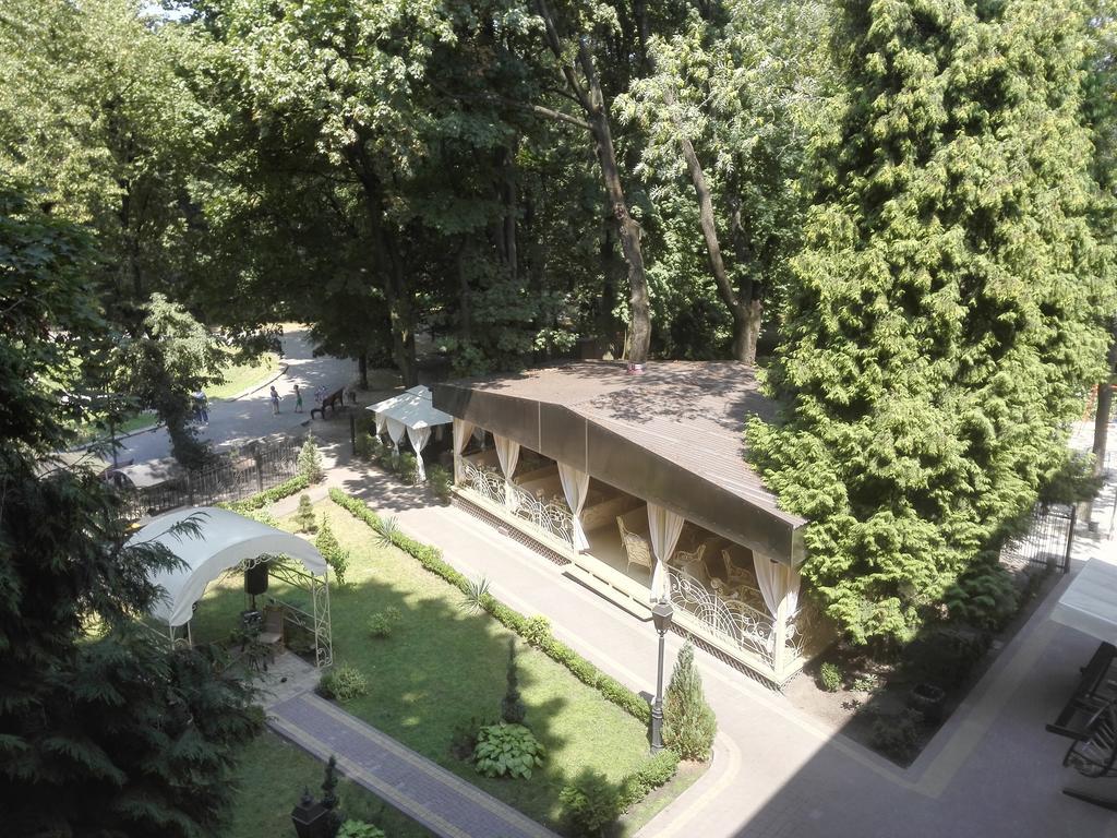 Delice Hotel Lviv Exterior foto