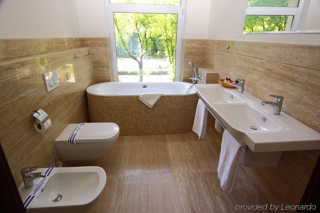 Delice Hotel Lviv Quarto foto