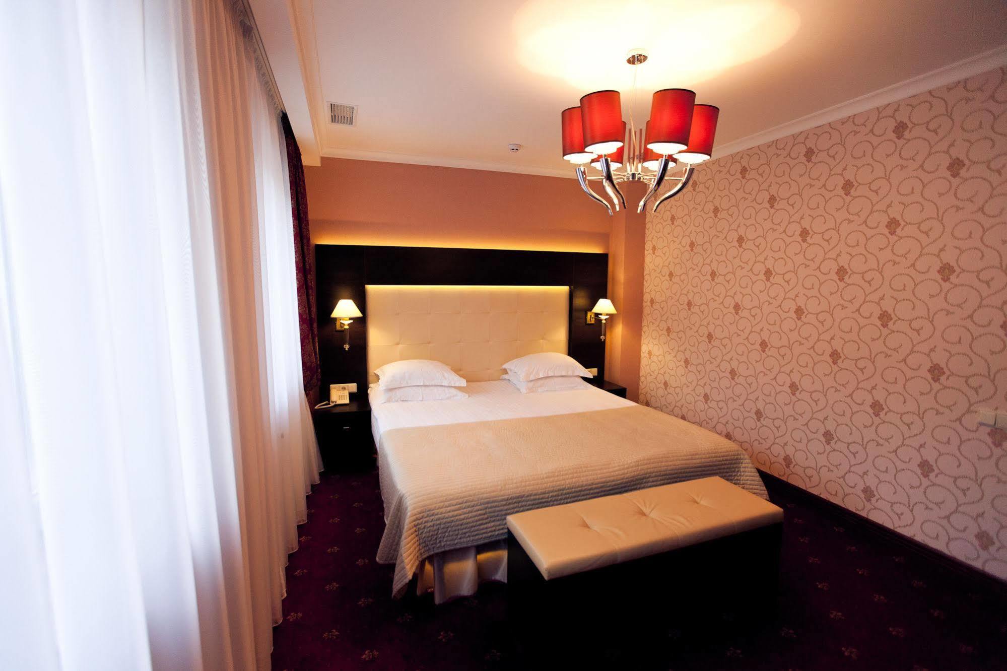 Delice Hotel Lviv Exterior foto